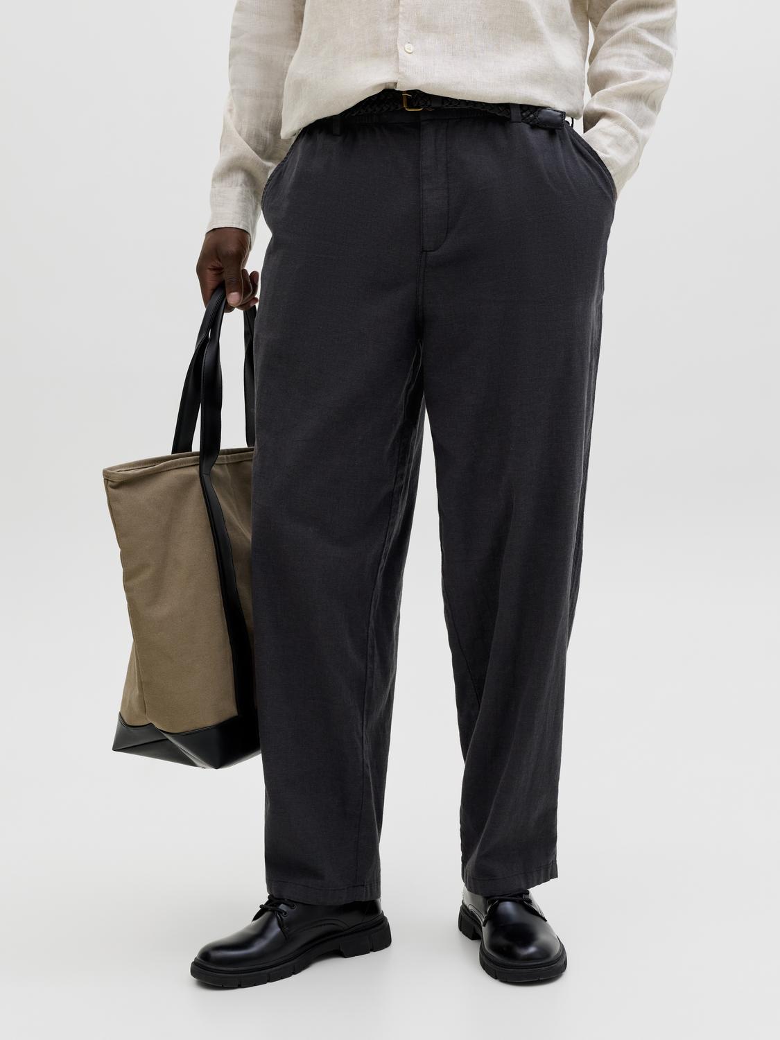 model_shot-front